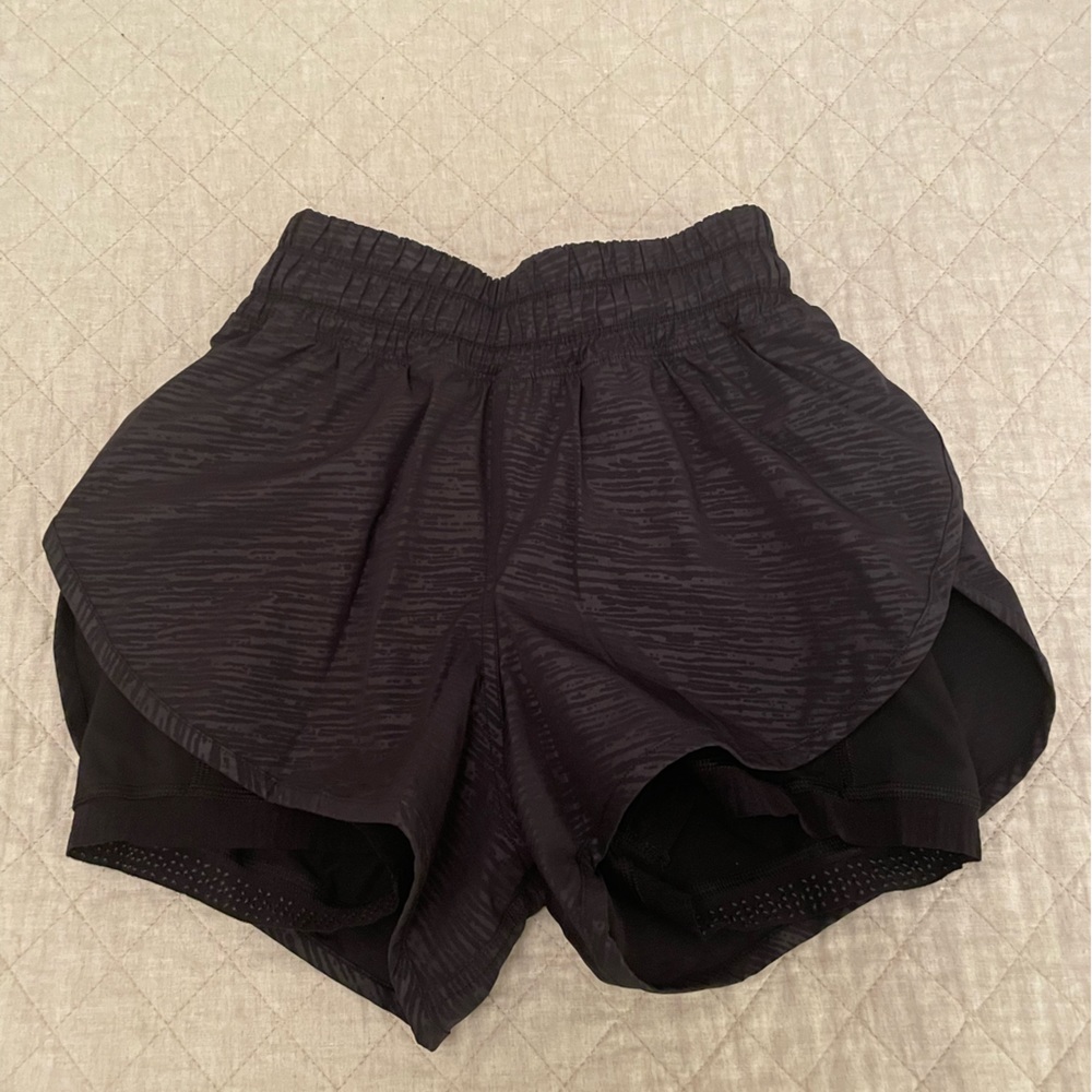 Lululemon shorts with liner